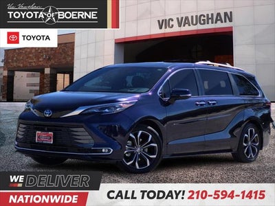 2025 Toyota Sienna Platinum 7 Passenger