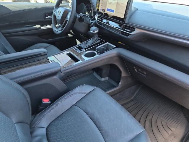 2025 Toyota Sienna Platinum 7 Passenger
