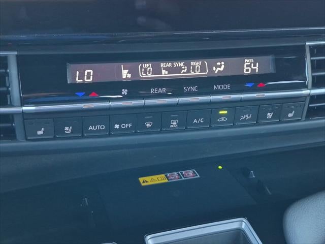 2025 Toyota Sienna Platinum 7 Passenger