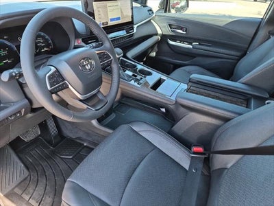 2025 Toyota Sienna Platinum 7 Passenger
