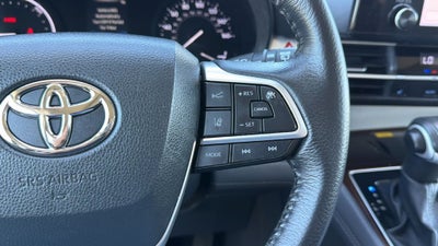 2023 Toyota Sienna XLE 7 Passenger