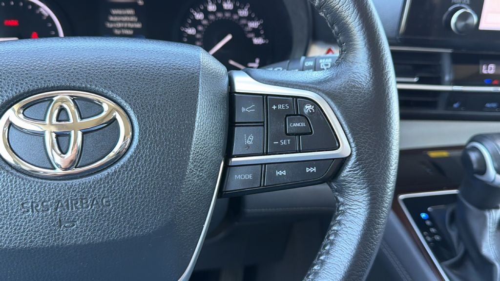 2023 Toyota Sienna XLE 7 Passenger