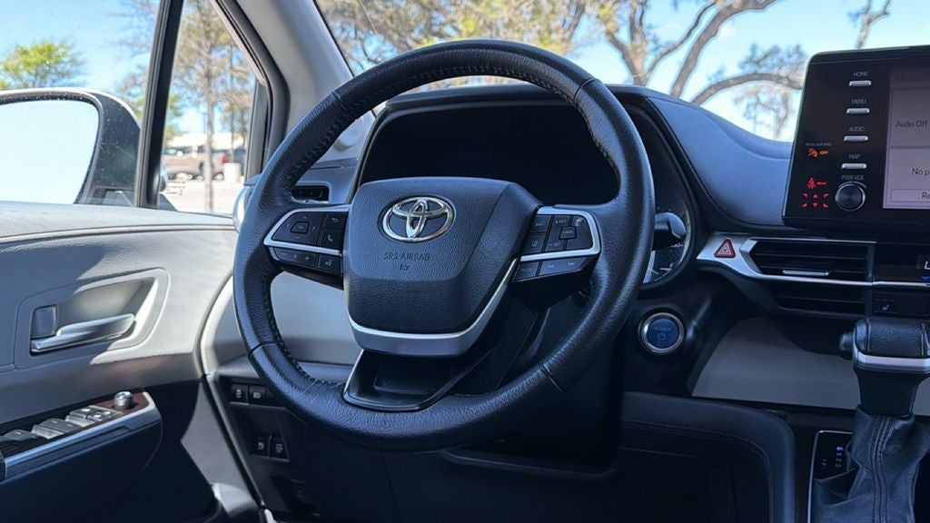2023 Toyota Sienna XLE 7 Passenger