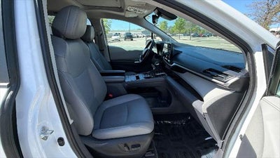 2023 Toyota Sienna XLE 7 Passenger