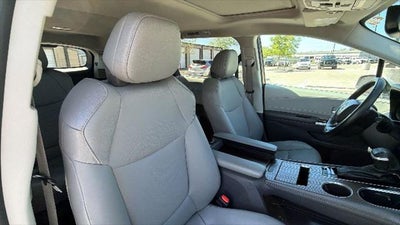 2023 Toyota Sienna XLE 7 Passenger