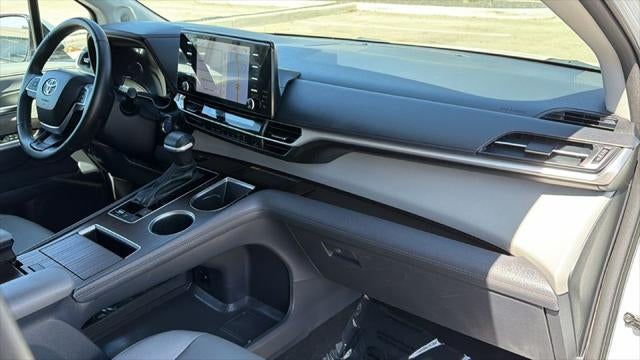 2023 Toyota Sienna XLE 7 Passenger