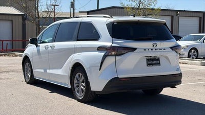 2023 Toyota Sienna XLE 7 Passenger