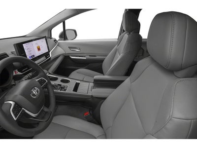 2025 Toyota Sienna XLE 8 Passenger