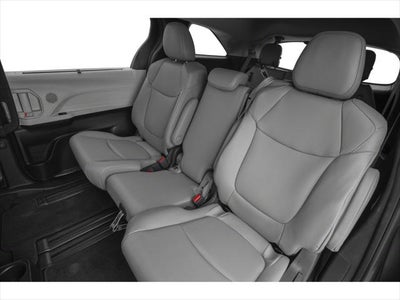 2025 Toyota Sienna XLE 8 Passenger
