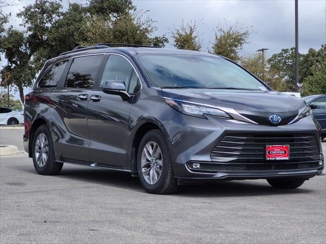 2025 Toyota Sienna XLE 8 Passenger