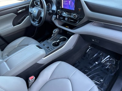 2023 Toyota Highlander Hybrid XLE