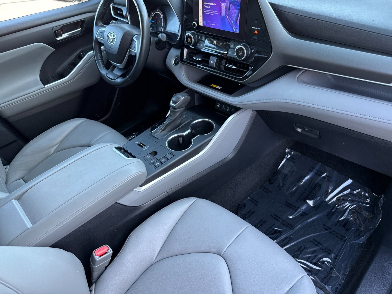 2023 Toyota Highlander Hybrid XLE