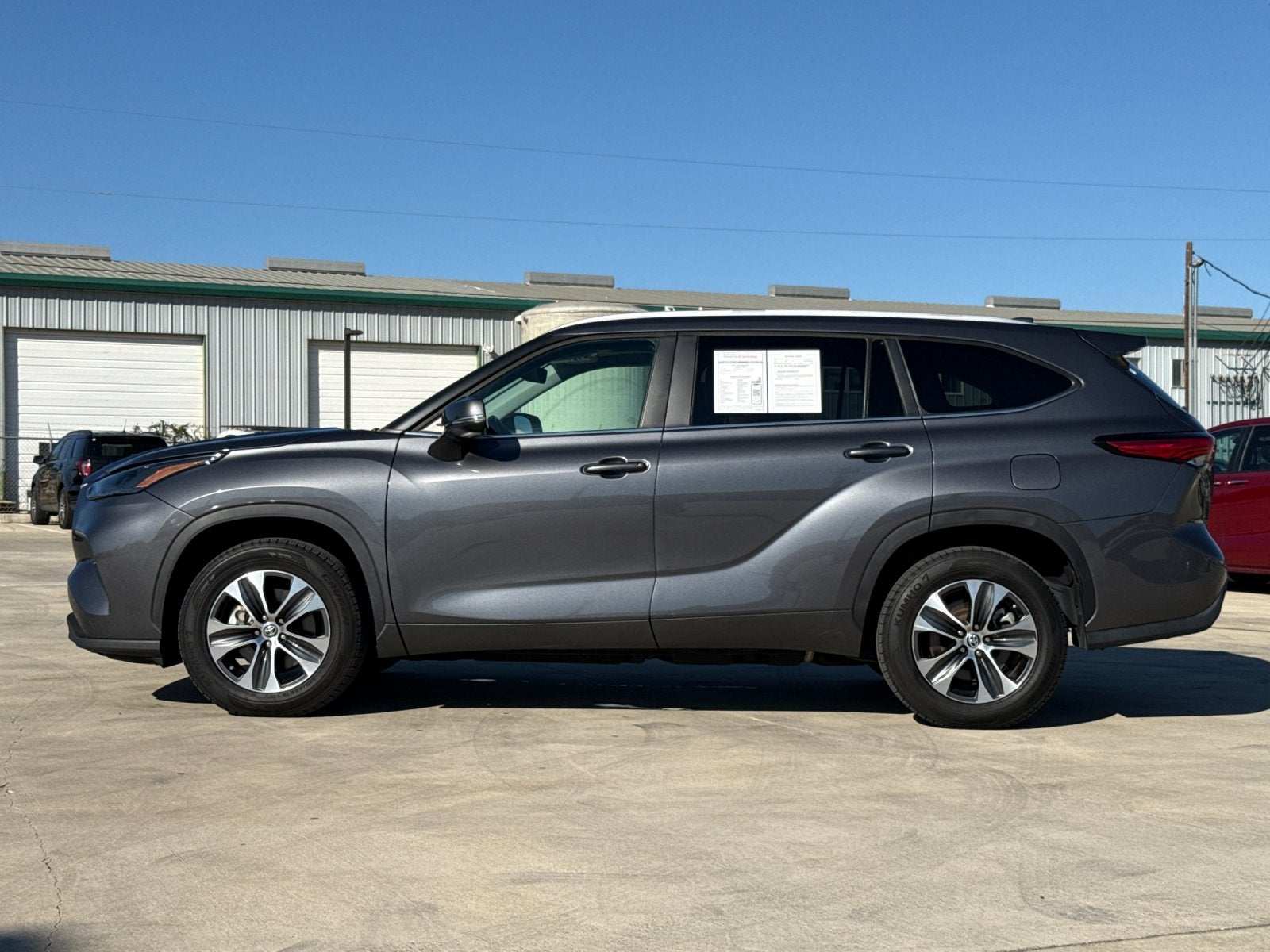 2023 Toyota Highlander Hybrid XLE