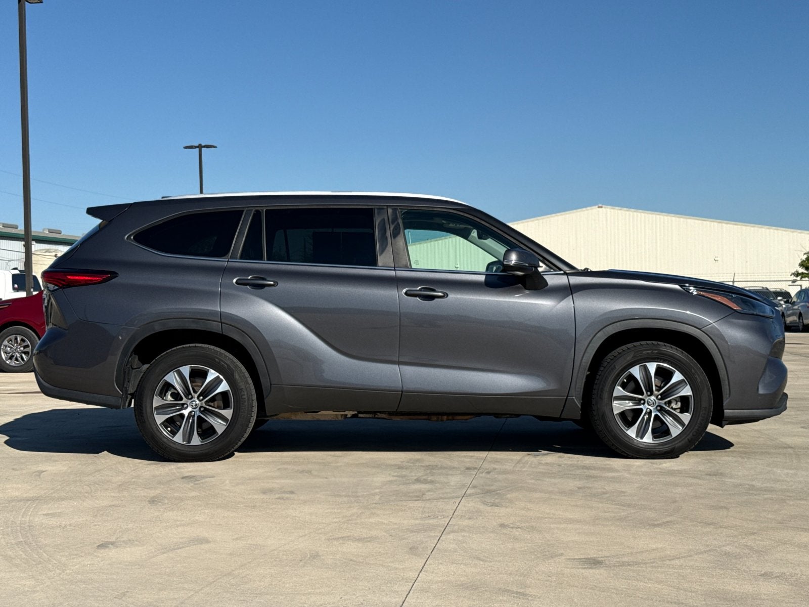 2023 Toyota Highlander Hybrid XLE