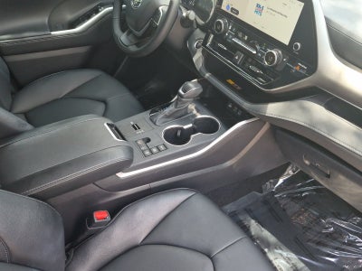2025 Toyota Highlander XLE