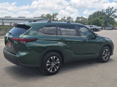 2025 Toyota Highlander XLE