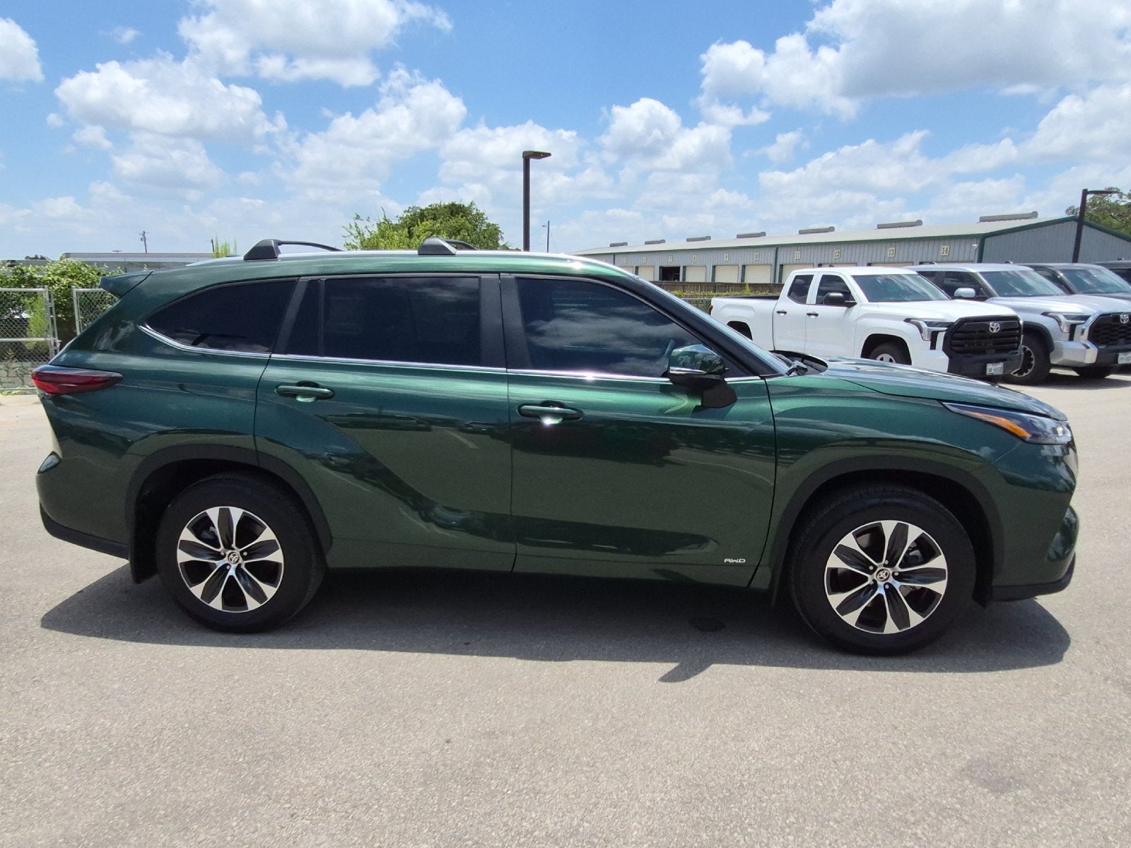 2025 Toyota Highlander XLE