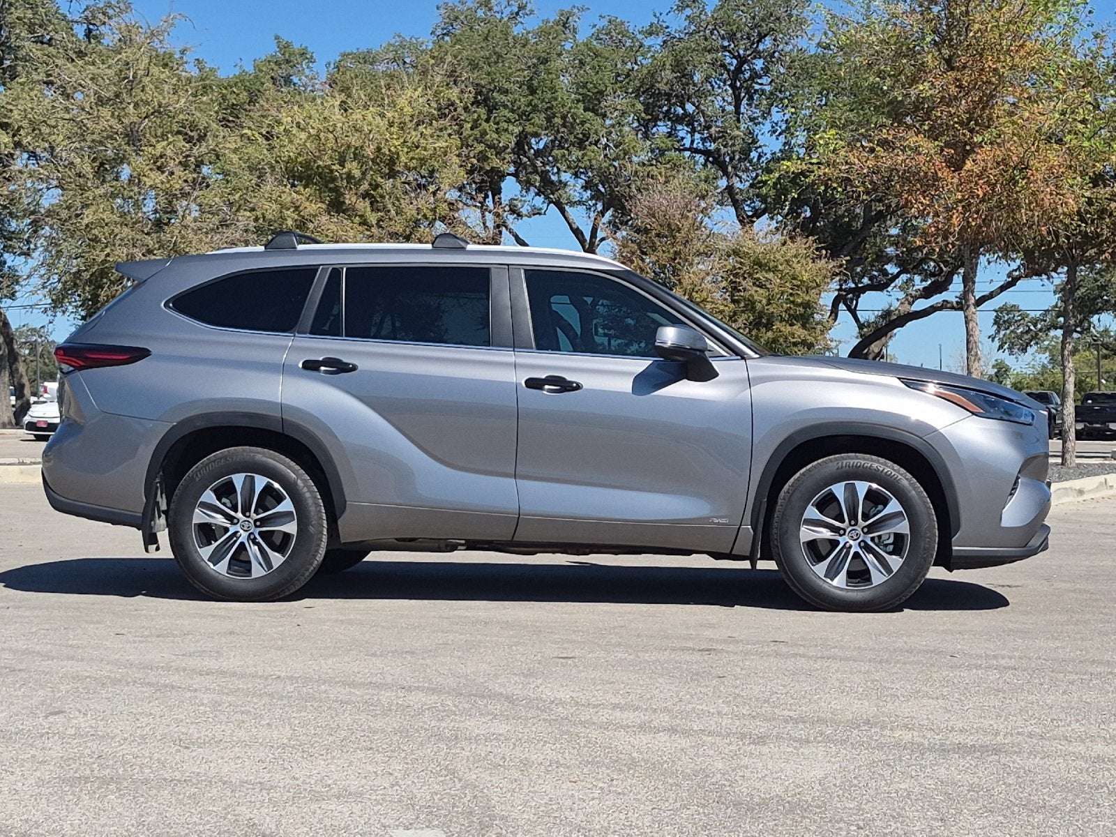 2026 Toyota Highlander Hybrid XLE
