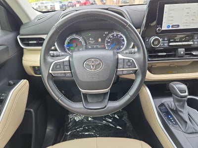 2024 Toyota Highlander XLE
