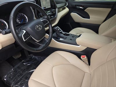2024 Toyota Highlander XLE