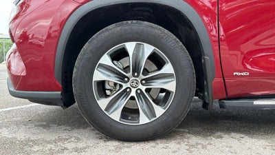 2025 Toyota Highlander Hybrid XLE
