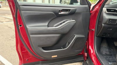 2025 Toyota Highlander Hybrid XLE