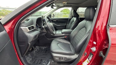 2025 Toyota Highlander Hybrid XLE