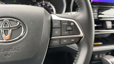 2025 Toyota Highlander Hybrid XLE