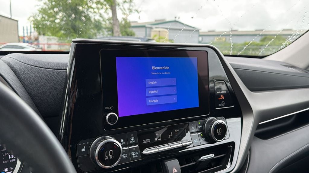 2025 Toyota Highlander Hybrid XLE