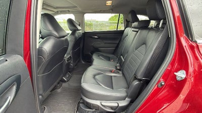 2025 Toyota Highlander Hybrid XLE