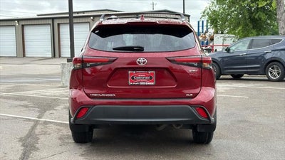2025 Toyota Highlander Hybrid XLE