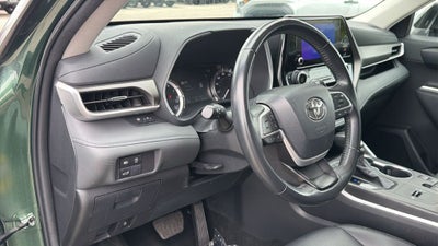 2024 Toyota Highlander XLE