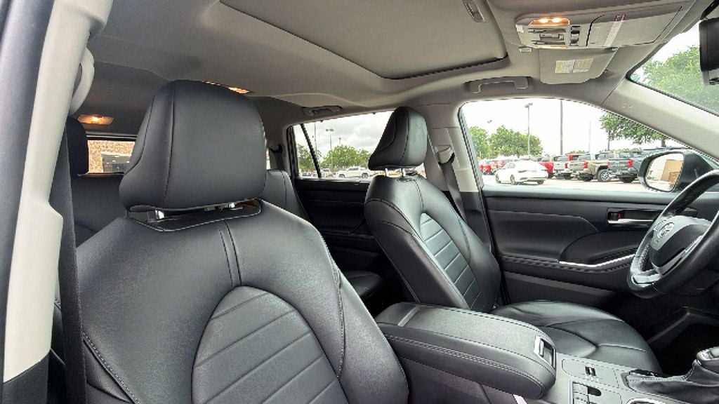2024 Toyota Highlander XLE