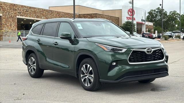 2024 Toyota Highlander XLE