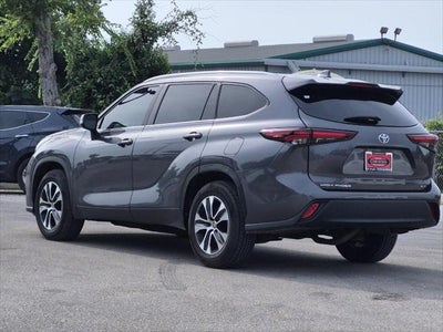 2024 Toyota Highlander XLE