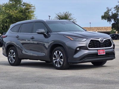 2024 Toyota Highlander XLE