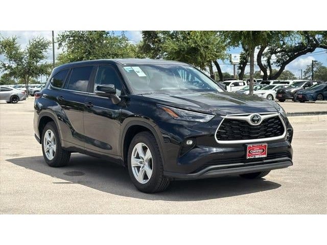 2025 Toyota Highlander LE