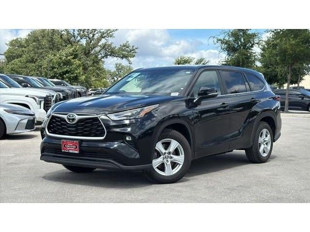 2025 Toyota Highlander LE