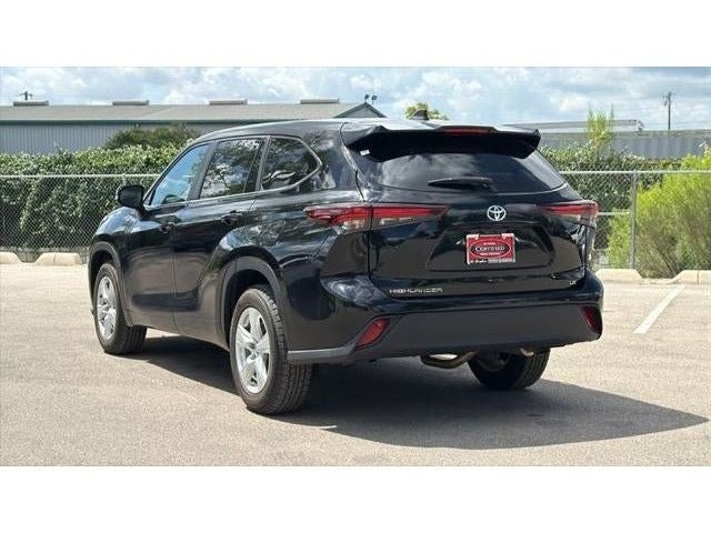 2025 Toyota Highlander LE