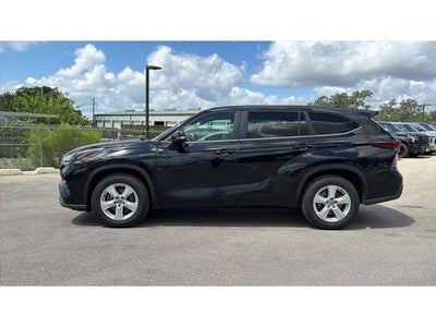 2025 Toyota Highlander LE