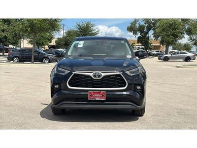 2025 Toyota Highlander LE
