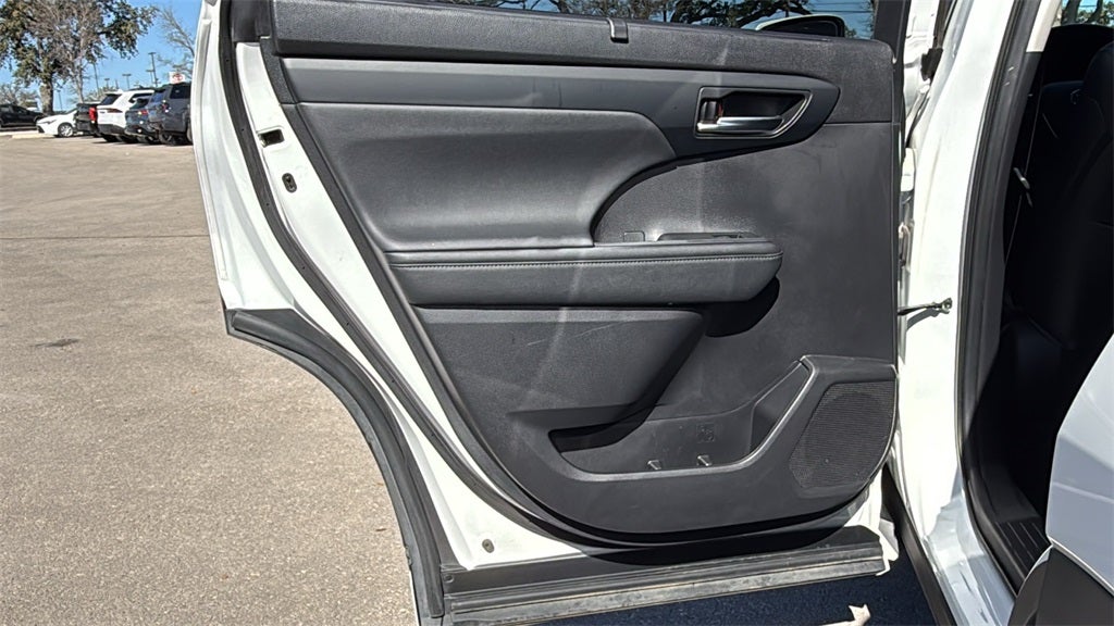 2023 Toyota Highlander XLE