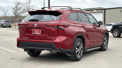 2024 Toyota Highlander XLE