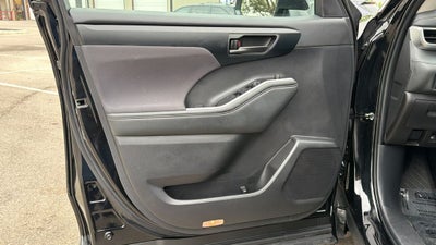 2025 Toyota Highlander LE