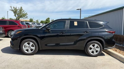 2025 Toyota Highlander LE