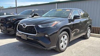 2025 Toyota Highlander LE