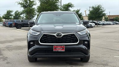 2025 Toyota Highlander LE