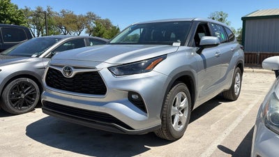 2025 Toyota Highlander LE