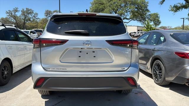 2025 Toyota Highlander LE