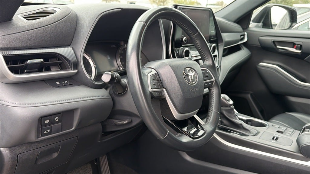 2023 Toyota Highlander XSE